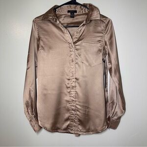 Japna‎ Women's Button-Down Shirt